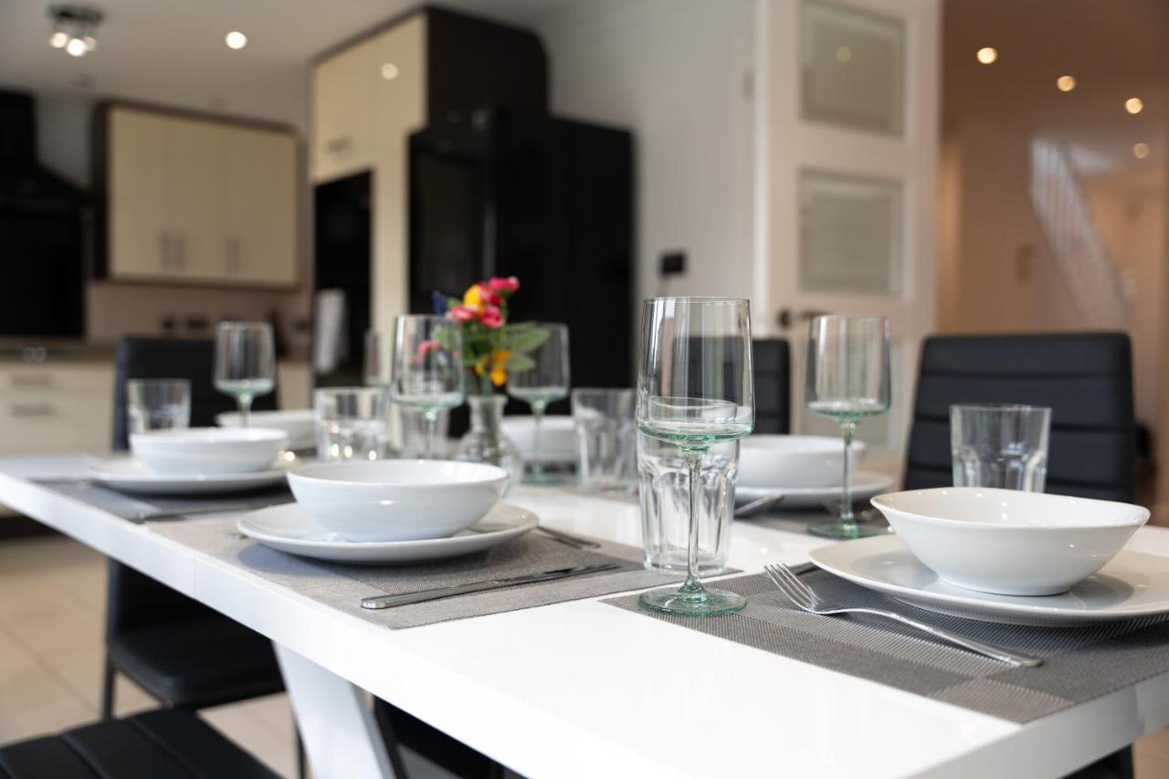 Modern Spacious 4 Bed Hayes Home With Free Parking מראה חיצוני תמונה